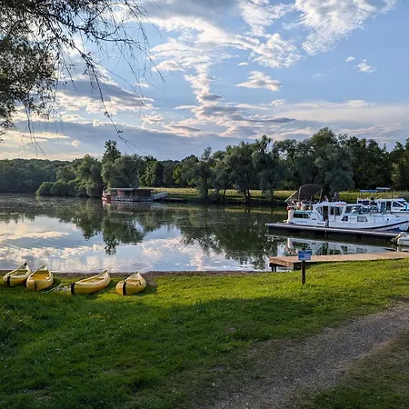 Domaine Saone-Valley Traves Buitenkant foto