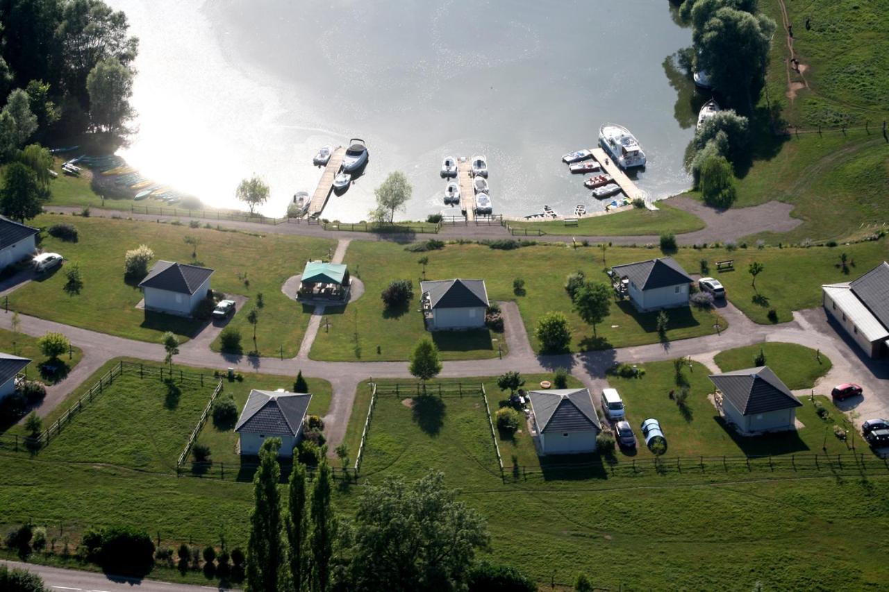 Domaine Saone-valley Chalet